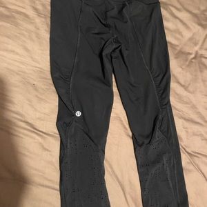 Lulu lemon capris
